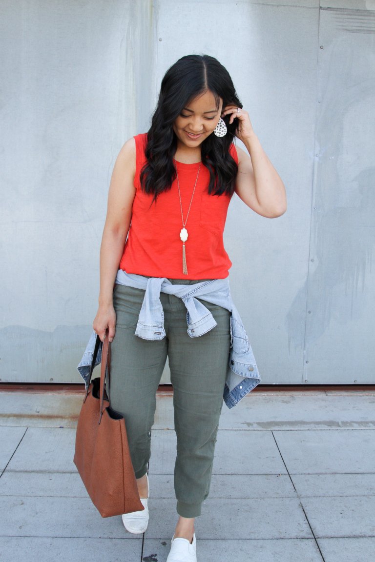 5 Outfits With Olive Green Linen Pants That You Can Copy This Summer