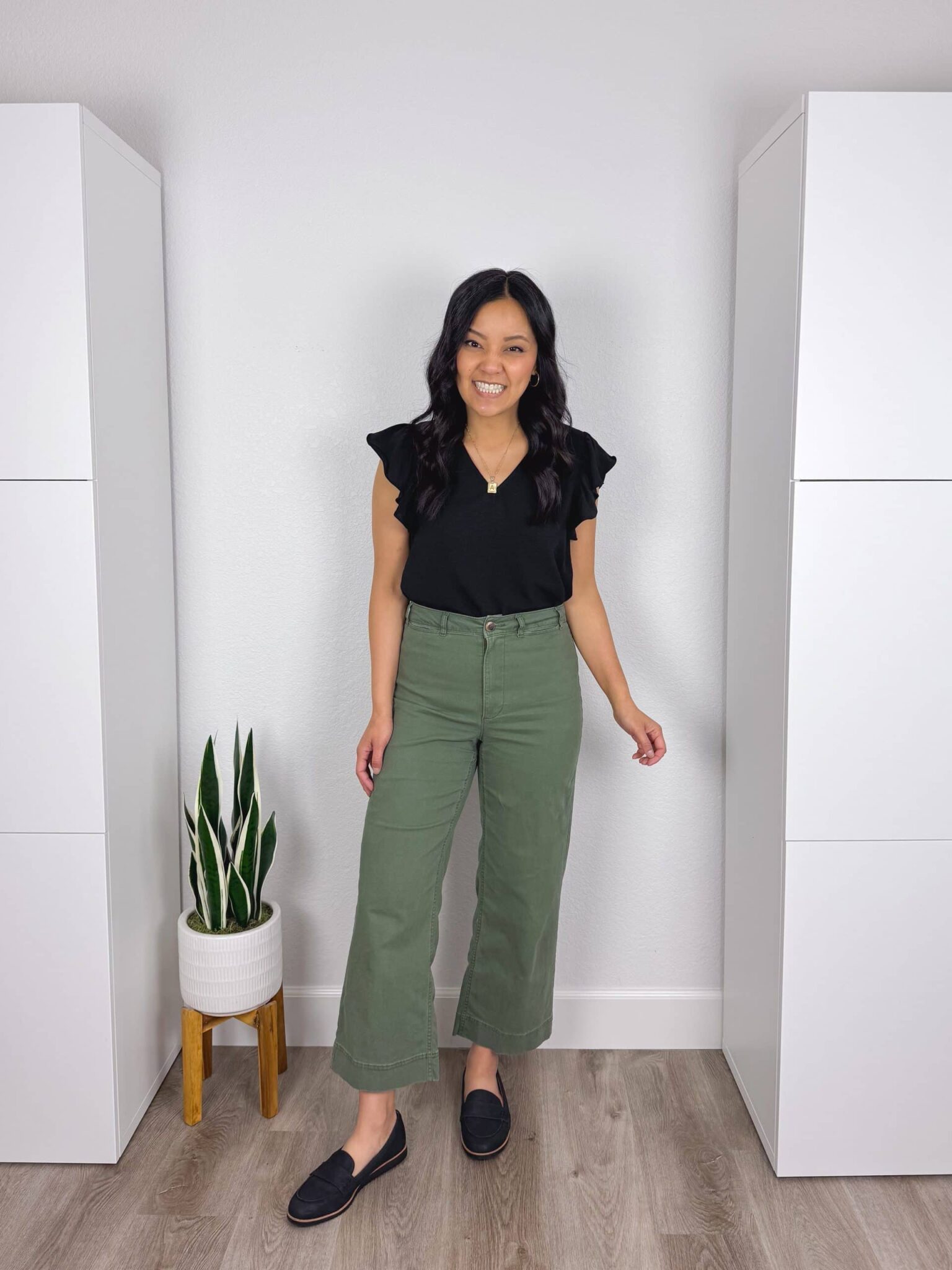 In or Out Wide Leg Cropped Pants Lt Olive main image 0