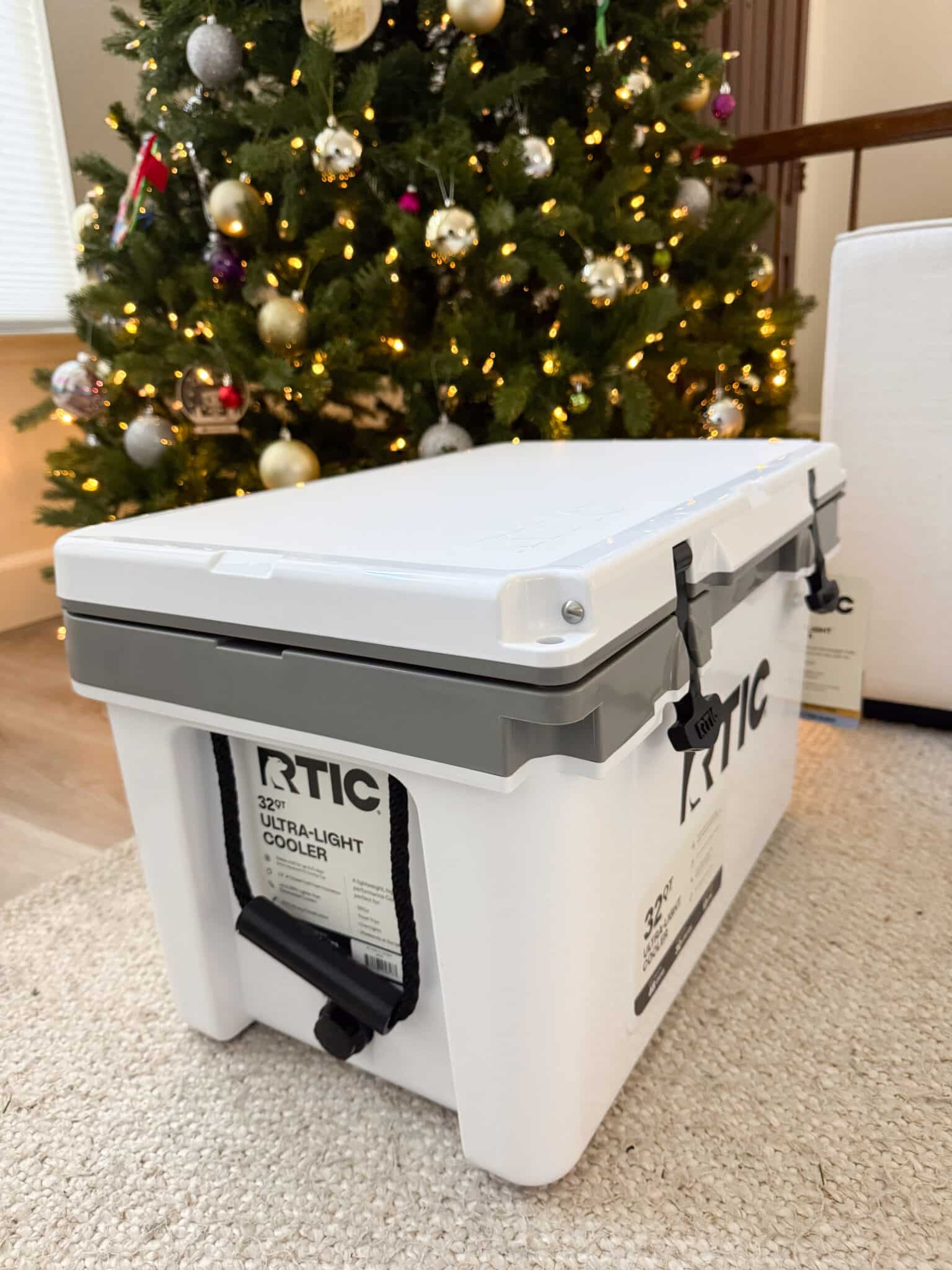 Finish Your Gift List Fast With These Fun & Affordable Picks From Walmart.com + fun and affordable gift picks + putting me together + lightweight lockable cooler