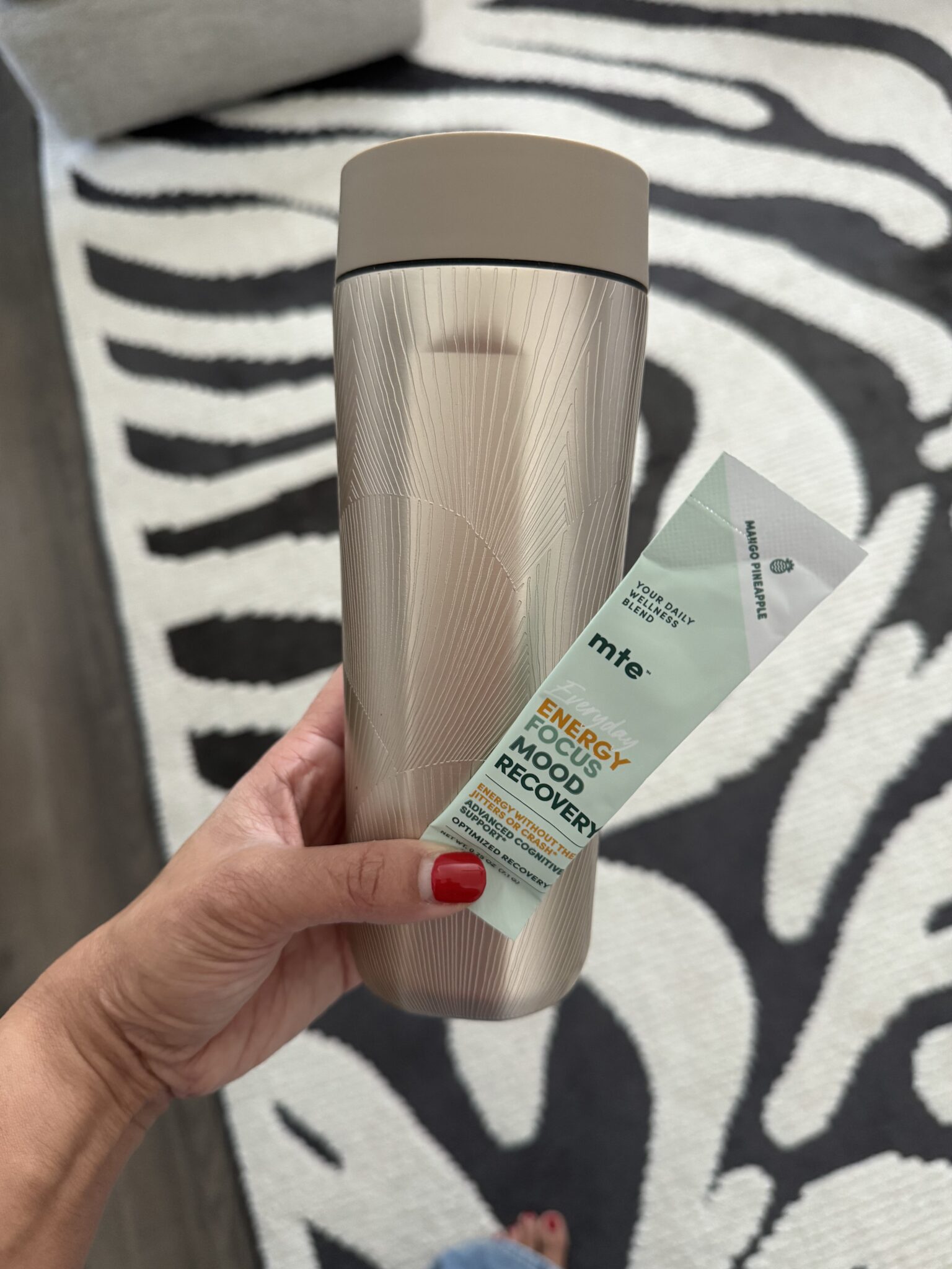 Things I Wear, Use, and Love + What I Bought: LAST DAY of Amazon Deals! + things i wear use and love + putting me together + Amazon Prime Big Deal Days + More Than Energy MTE drink + energy focus mood recovery drink